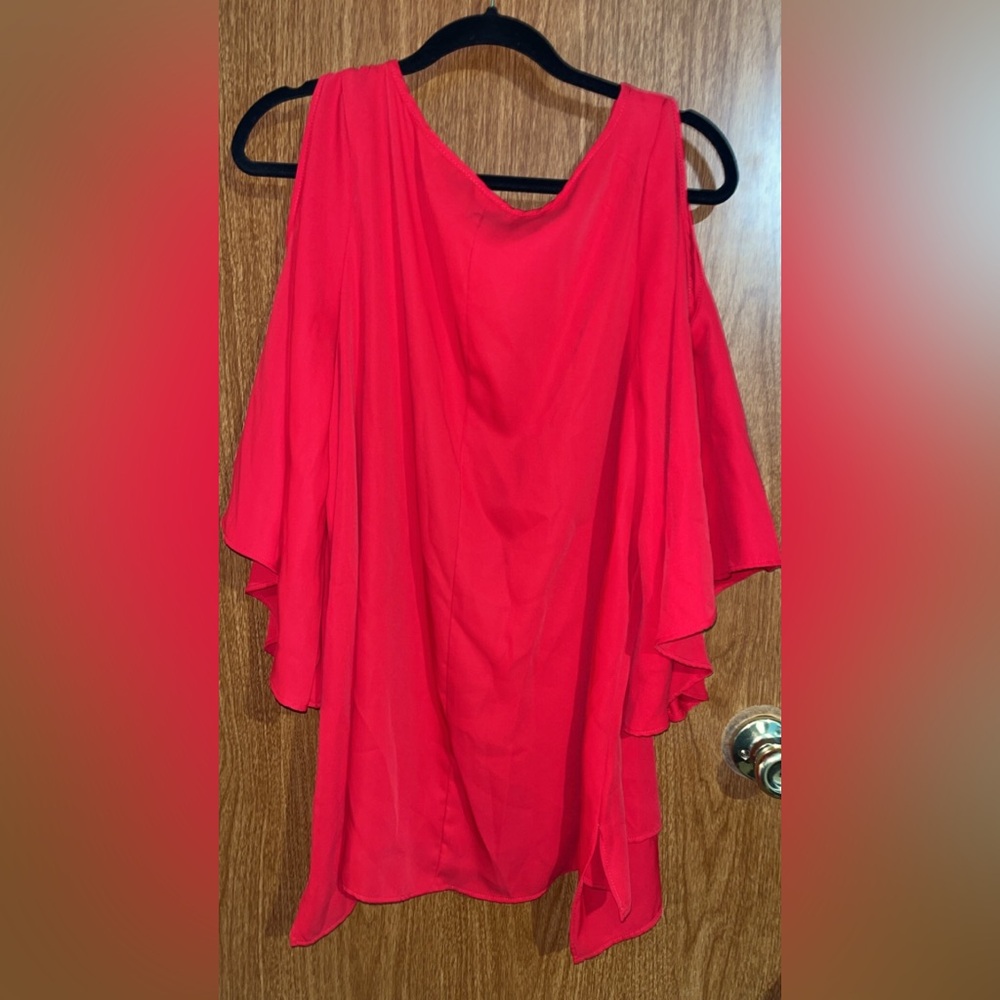 Red blouse - Picture 5 of 6